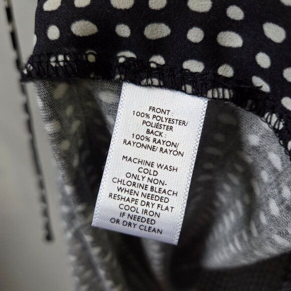 EUC LOFT LOOSE FITTING SPLIT V NECK DOTTED TOP SIZE XS / S - Picture 13 of 14